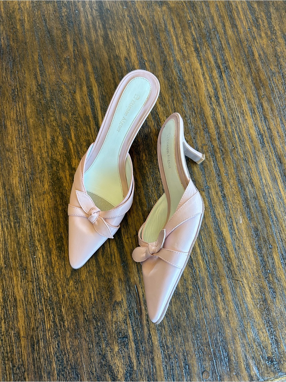 Etienne Aigner Vintage Pink Leather Bow Kitten Heels Coquette Y2K Minimal Heels - Picture 1 of 7